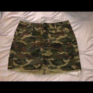 American Eagle Camo Skirt